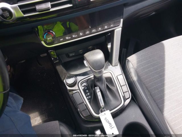 KNDEU2AA1P7394185 KIA SELTOS S