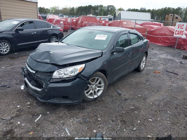 Chevrolet lkw 2015 1G11C5SL5FF280402 Image 2