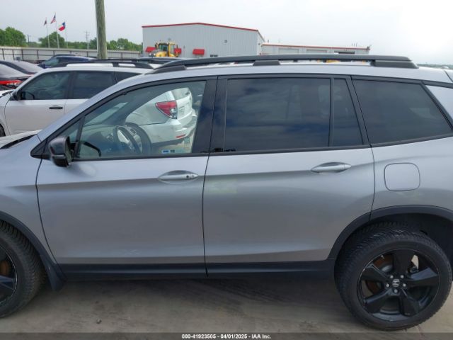 5FNYF8H08KB018545 Honda Passport Elite