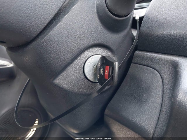 3N1CN7AP5GL916028 Nissan Versa 1.6 Sv