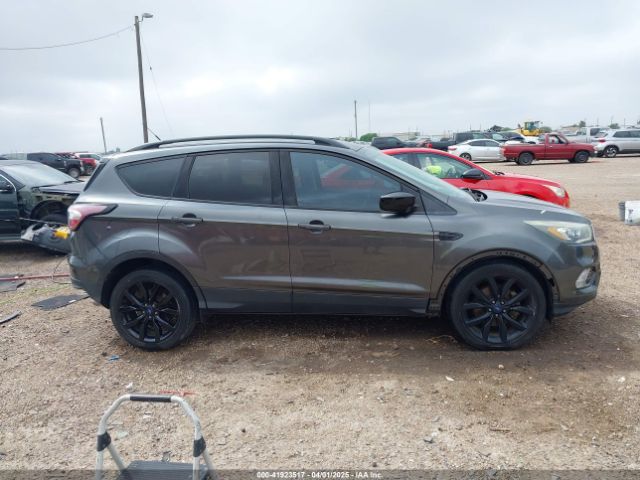 1FMCU0G99HUC65571 Ford ESCAPE SE