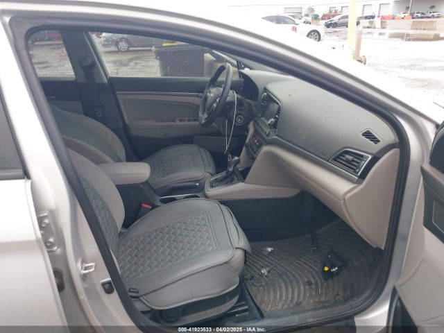 5NPD84LF9HH155484 Hyundai ELANTRA SE