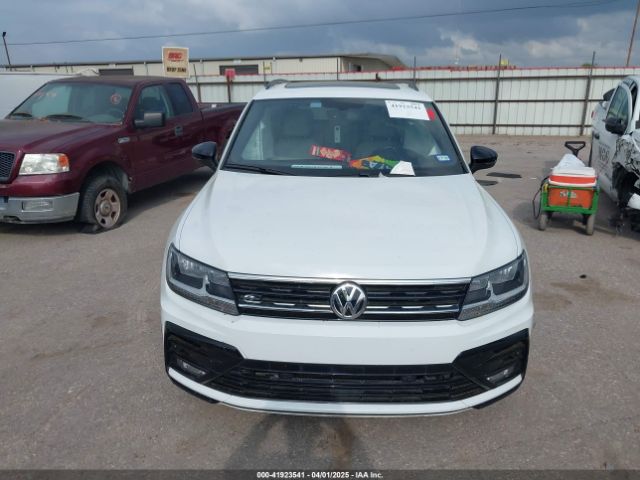 3VV3B7AX0LM061878 Volkswagen Tiguan 2.0t Se/2.0t Se R-line Black/2.0t Sel