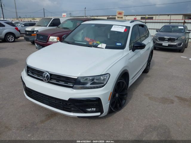 3VV3B7AX0LM061878 Volkswagen Tiguan 2.0t Se/2.0t Se R-line Black/2.0t Sel