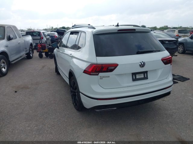 3VV3B7AX0LM061878 Volkswagen Tiguan 2.0t Se/2.0t Se R-line Black/2.0t Sel