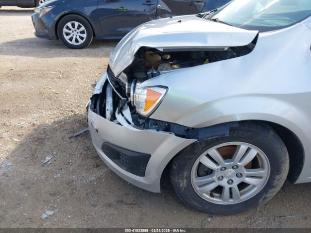 1G1JC5SH4E4152805 Chevrolet Sonic Lt Auto