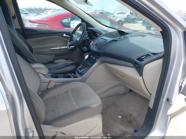 1FMCU9G93EUC02045 Ford ESCAPE SE
