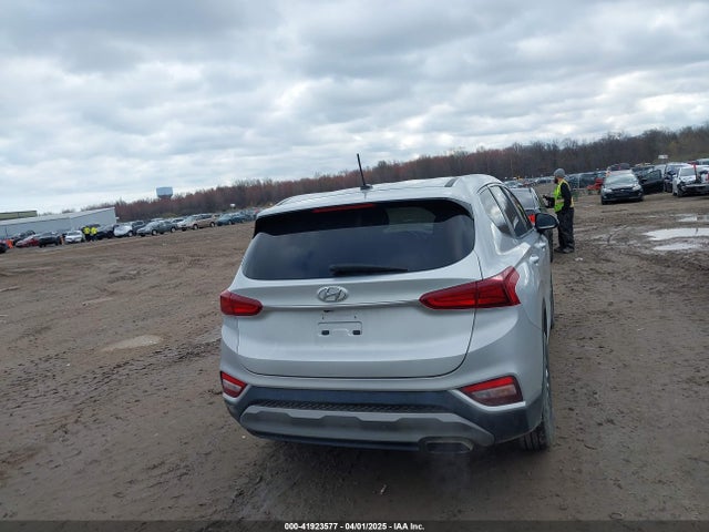 5NMS2CAD0KH117201 Hyundai Santa Fe Se