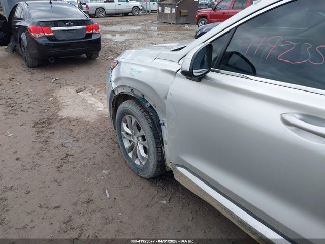 5NMS2CAD0KH117201 Hyundai Santa Fe Se