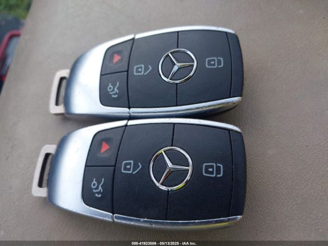 WDD3G4EB2KW002509 Mercedes-Benz A 220