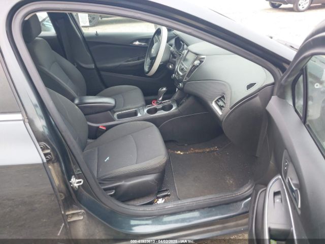 1G1BE5SM0J7148125 Chevrolet Cruze Lt Auto