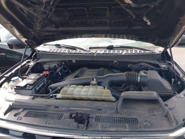 1FMJU1JT6KEA51883 Ford Expedition Xlt