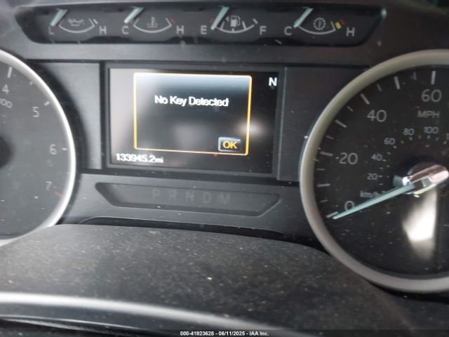1FMJU1JT6KEA51883 Ford Expedition Xlt