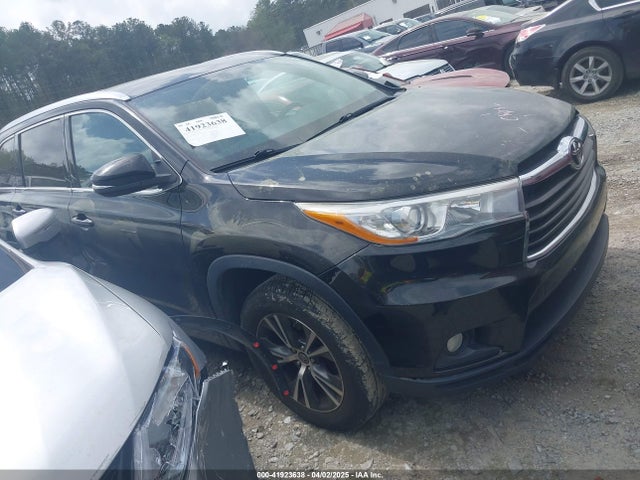 5TDKKRFH3GS503663 Toyota Highlander Xle V6