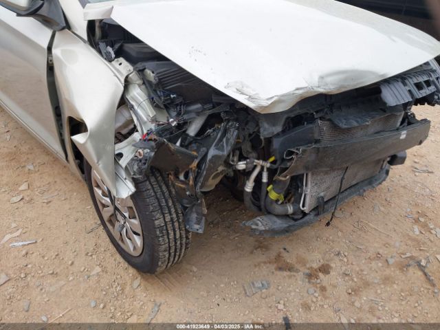 3KPC24A68LE099132 Hyundai ACCENT SE