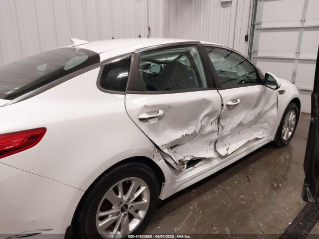 5XXGT4L38GG048180 KIA Optima Lx
