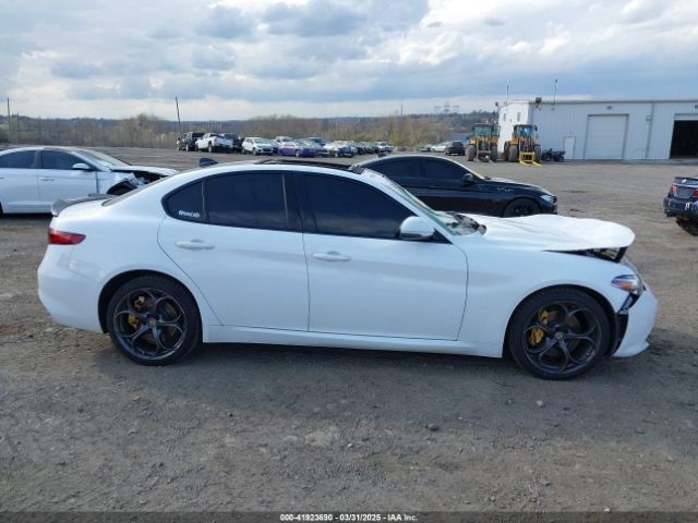 ZARFAEENXH7560223 Alfa Romeo Giulia Ti Awd