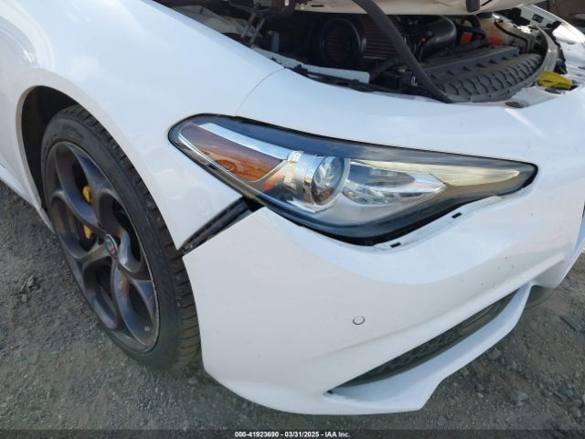 ZARFAEENXH7560223 Alfa Romeo Giulia Ti Awd