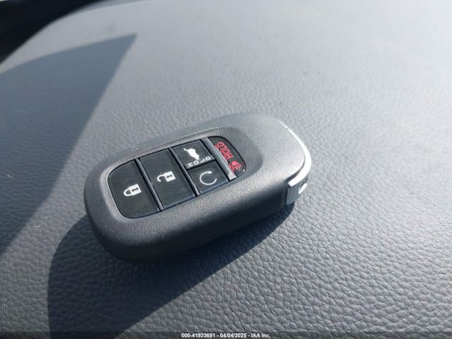 5FNYG2H72PB011136 Honda Pilot 2wd Touring