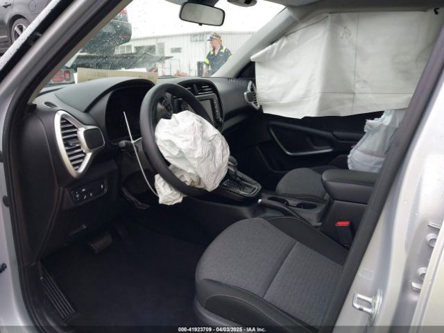 KNDJ23AU1M7763711 KIA SOUL S