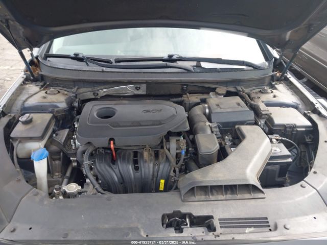 5NPE24AF7JH699173 Hyundai SONATA SE
