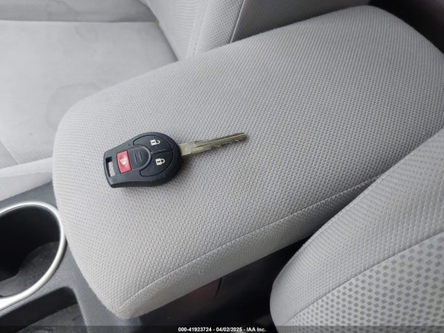 JN8AS5MT9FW651637 Nissan Rogue Select S