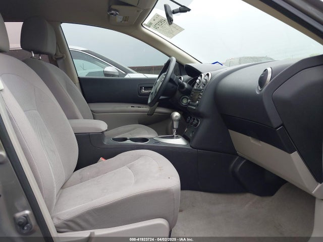 JN8AS5MT9FW651637 Nissan Rogue Select S