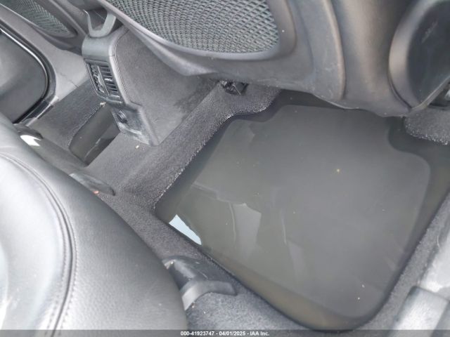 2018 BMW X1 WBXHU7C30J5H43158 Photo 7