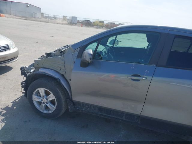 3GNCJNSB6LL208534 Chevrolet Trax Awd Ls