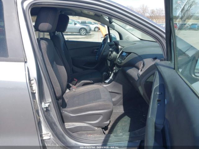 3GNCJNSB6LL208534 Chevrolet Trax Awd Ls