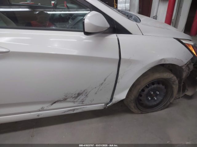 KMHCT4AE6HU205537 Hyundai ACCENT SE