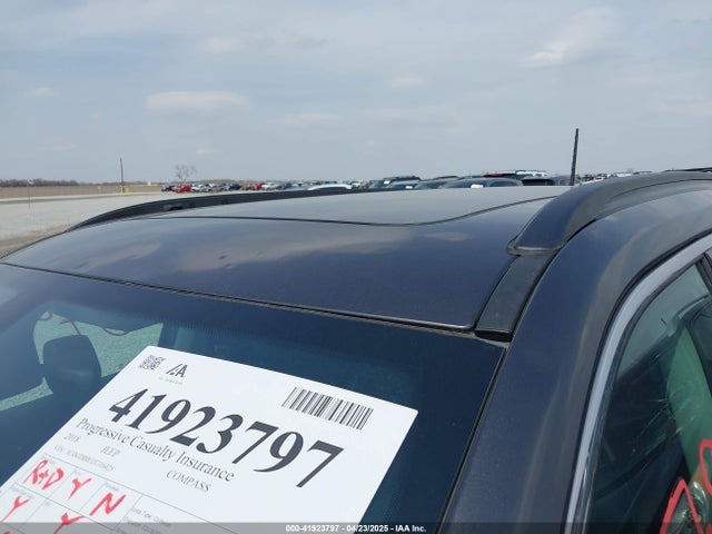 3C4NJDBB3JT316425 Jeep Compass Latitude 4x4