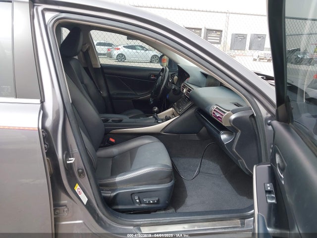 JTHBA1D29G5037244 Lexus IS 200T
