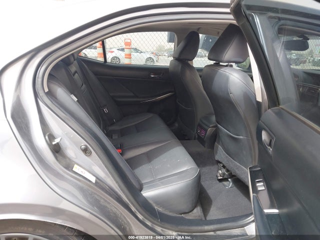 JTHBA1D29G5037244 Lexus IS 200T