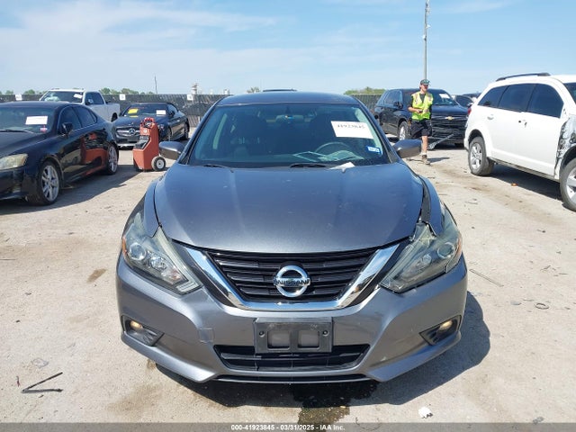1N4AL3AP7HN344714 Nissan Altima 2.5 Sr