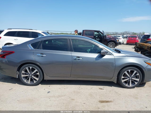 1N4AL3AP7HN344714 Nissan Altima 2.5 Sr