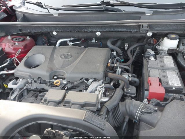 2T3P1RFV7MW208395 Toyota Rav4 Xle