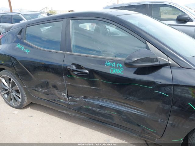 KMHTG6AF6KU007430 Hyundai Veloster 2.0 Premium