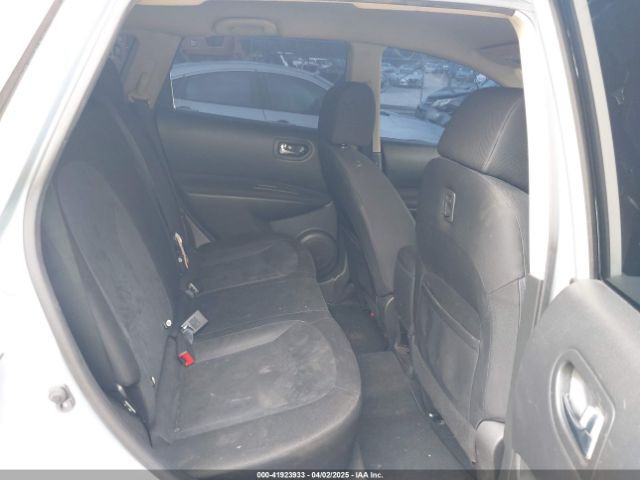 JN8AS5MV8FW254504 Nissan Rogue Select S