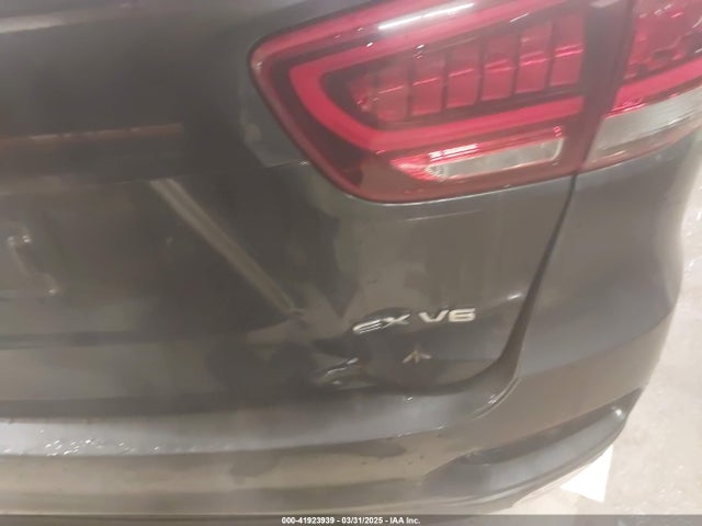 5XYPH4A54KG493932 KIA Sorento 3.3l Ex