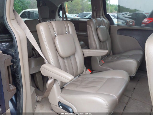 2C4RC1CG6ER338867 Chrysler Town & Country Touring-l
