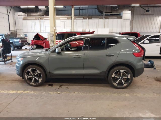 YV4162UK3M2416447 Volvo Xc40 T5 Momentum