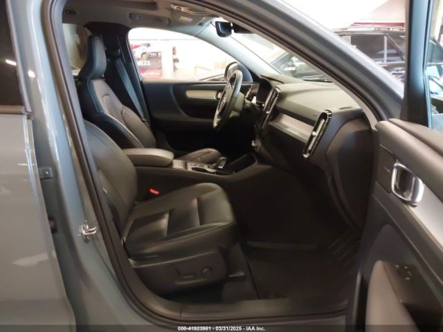 YV4162UK3M2416447 Volvo Xc40 T5 Momentum