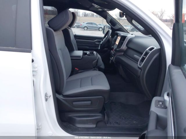 1C6SRFFT7NN255569 RAM 1500 Big Horn  4x4 5'7 Box