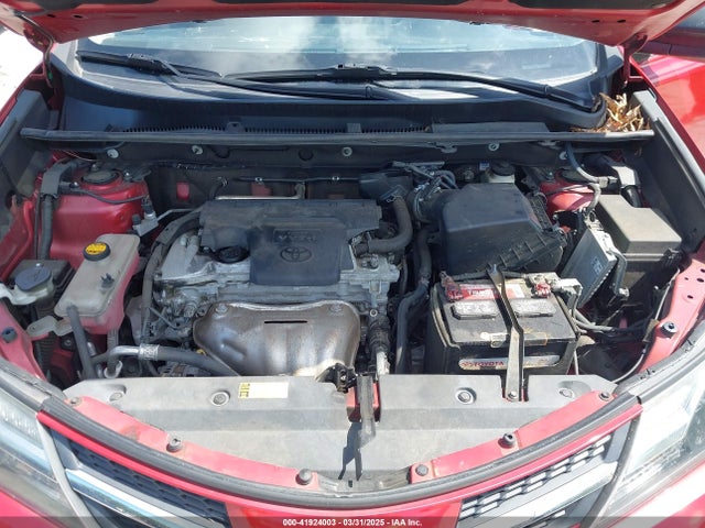 2T3ZFREV4FW228778 Toyota RAV4 LE