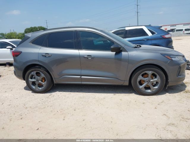 1FMCU0MN5PUB20415 Ford Escape St-line