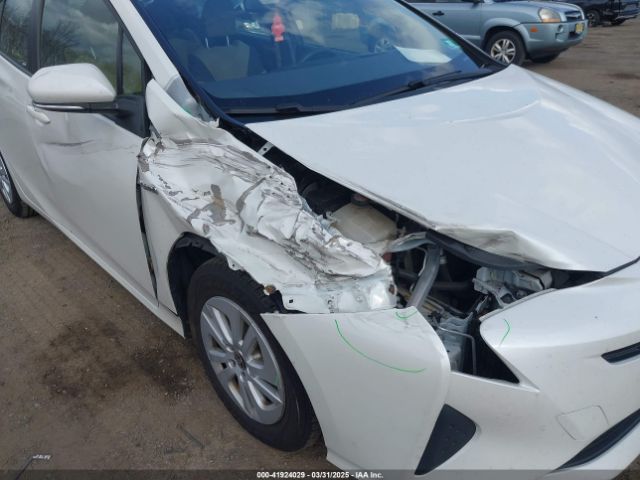 JTDKBRFU6G3003883 Toyota Prius Two