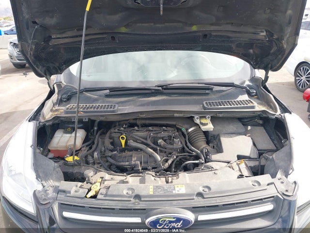 1FMCU0GX6GUB96173 Ford ESCAPE SE
