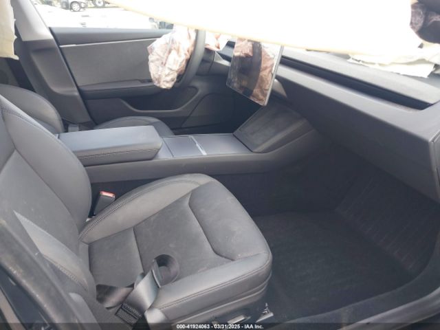 2025 TESLA MODEL 3 5YJ3E1EA8SF914801 Photo 4