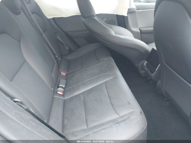 2025 TESLA MODEL 3 5YJ3E1EA8SF914801 Photo 7